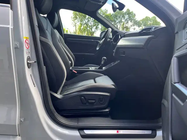 Audi Q3 — Фото автомобиля 9