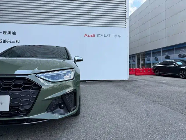 Audi S4 — Фото автомобиля 16