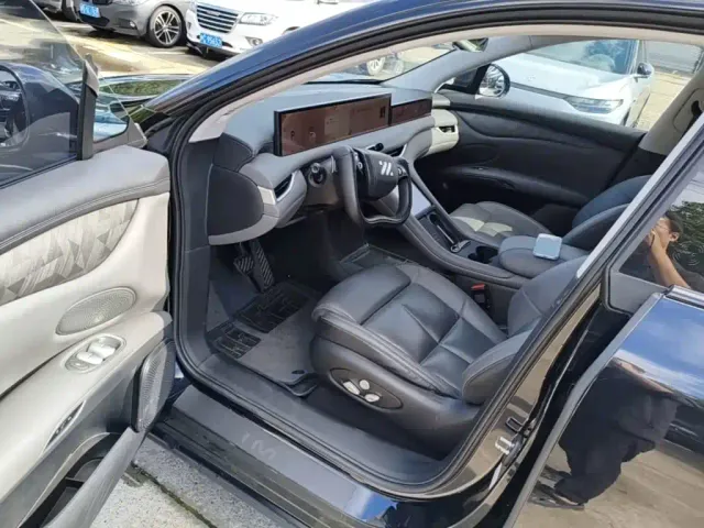 IM Motors LS6 — Фото автомобиля 14