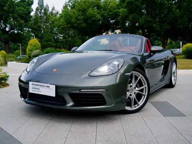 Фотография автомобиля — Porsche 718