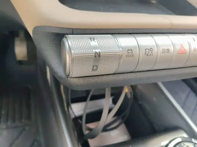 BYD Dolphin — Фото автомобиля 10