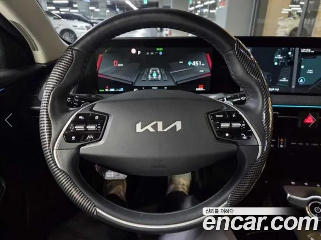 Kia EV6 — Фото автомобиля 12