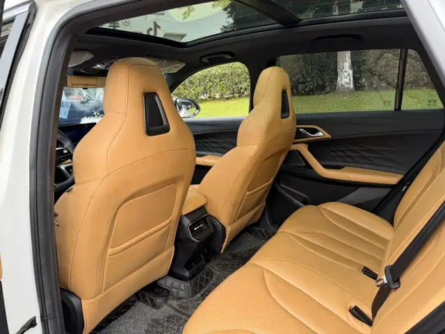 Roewe RX5 — Фото автомобиля 11