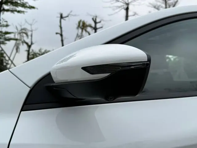 Geely Binrui — Фото автомобиля 25