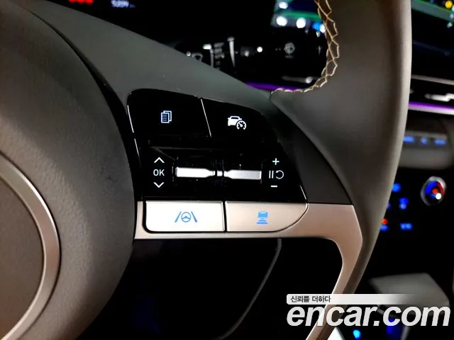 Hyundai AVANTE — Фото автомобиля 4