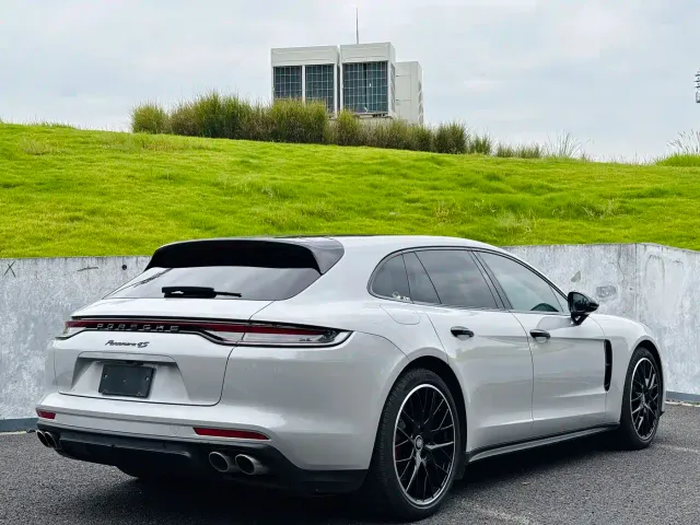 Porsche Panamera — Фото автомобиля 9