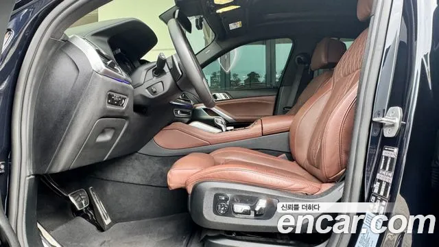 BMW X6 xDrive40i M Sport — Фото автомобиля 10