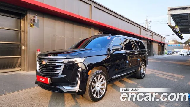 Фотография автомобиля — Cadillac Escalade