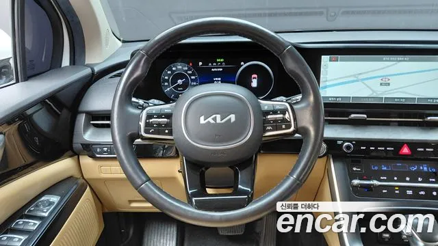 Kia Carnival Generation 4 — Фото автомобиля 21
