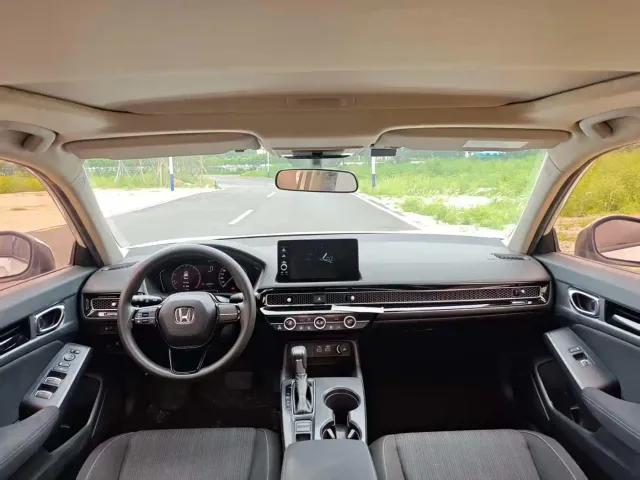 Honda Civic — Фото автомобиля 10