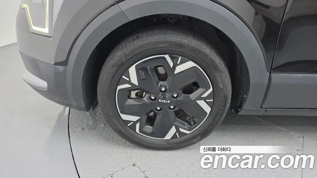 Kia Niro Niro (New) — Фото автомобиля 5