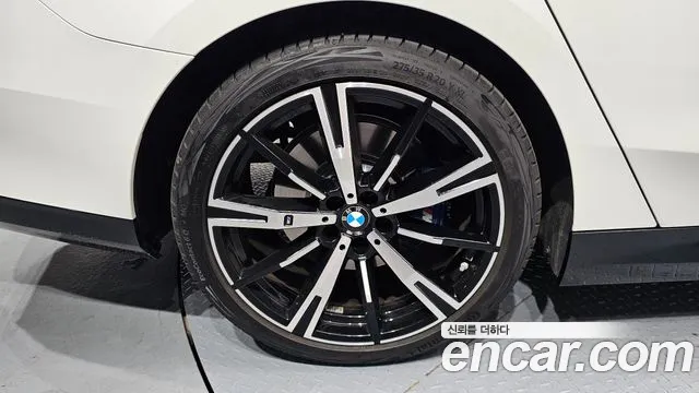 BMW 5-Series 5 серия (G60) 530i xDrive M Sport — Фото автомобиля 5