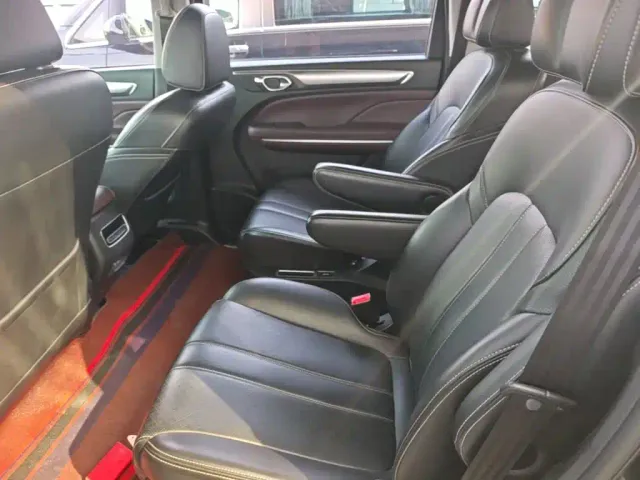 GAC Trumpchi M6 — Фото автомобиля 15