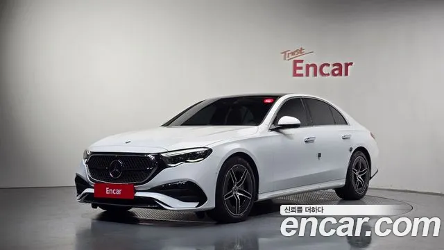Фотография автомобиля — Mercedes-Benz E-Class