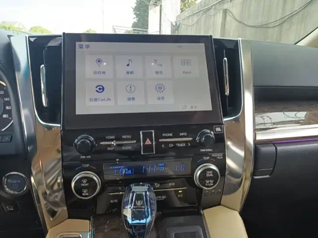 Toyota Vellfire — Фото автомобиля 8