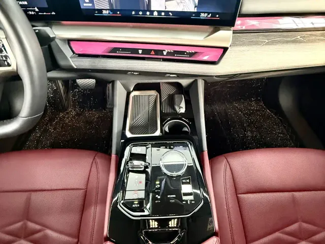 BMW 5 Series — Фото автомобиля 8