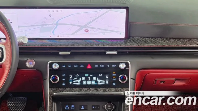Genesis GV80 — Фото автомобиля 12
