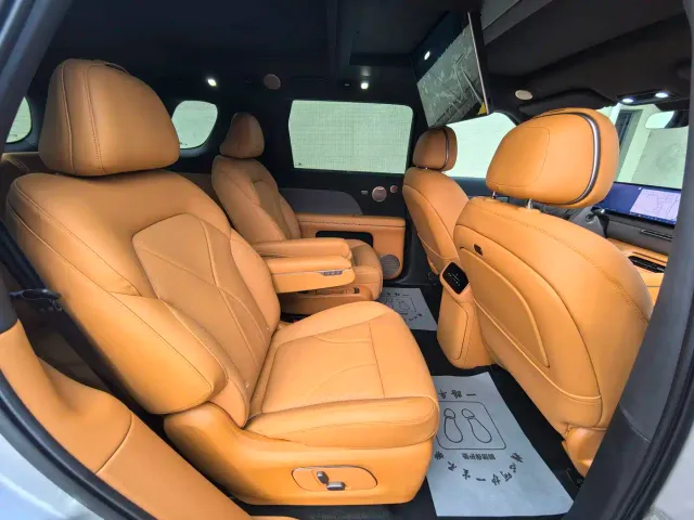 IM Motors LS8 — Фото автомобиля 12
