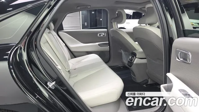 Hyundai Ioniq 6 — Фото автомобиля 18