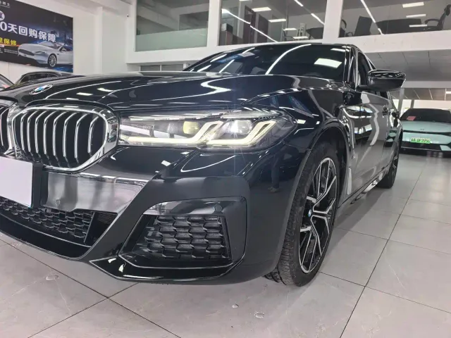 BMW 5 Series — Фото автомобиля 4