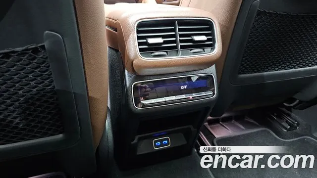Mercedes-Benz GLE-Class — Фото автомобиля 28