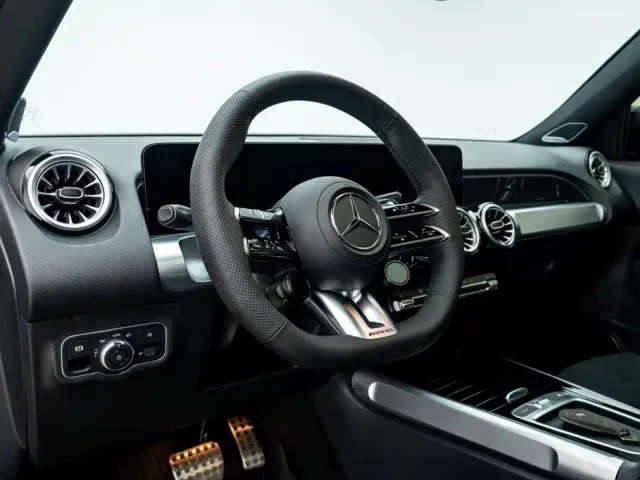 Mercedes-Benz GLB AMG — Фото автомобиля 23