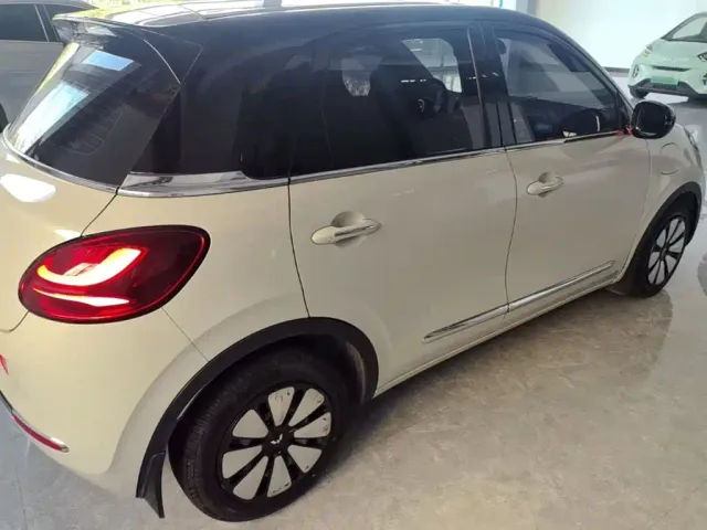 Wuling Bingo — Фото автомобиля 6