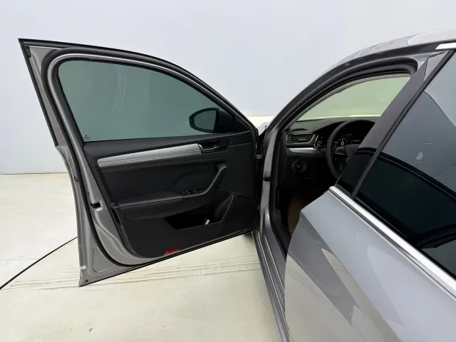 Skoda Superb — Фото автомобиля 21