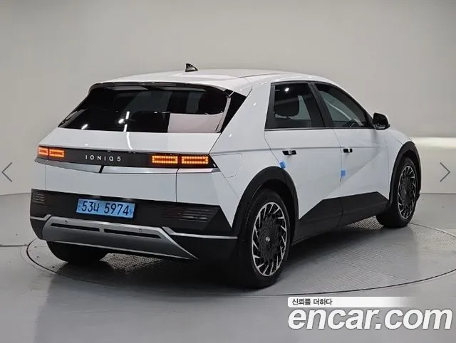 Hyundai Ioniq 5 — Фото автомобиля 4
