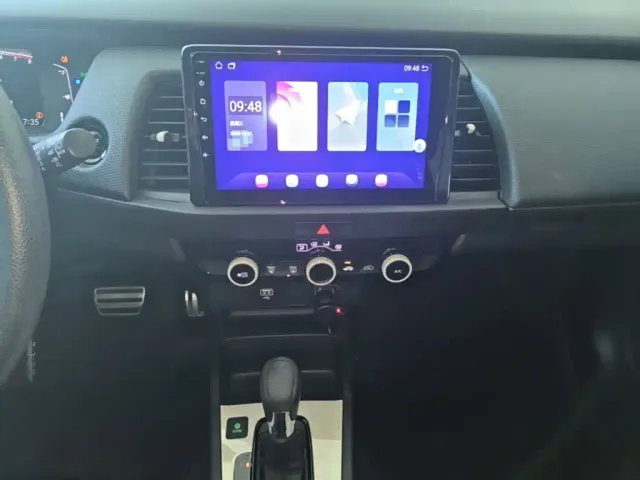 Honda Fit — Фото автомобиля 12