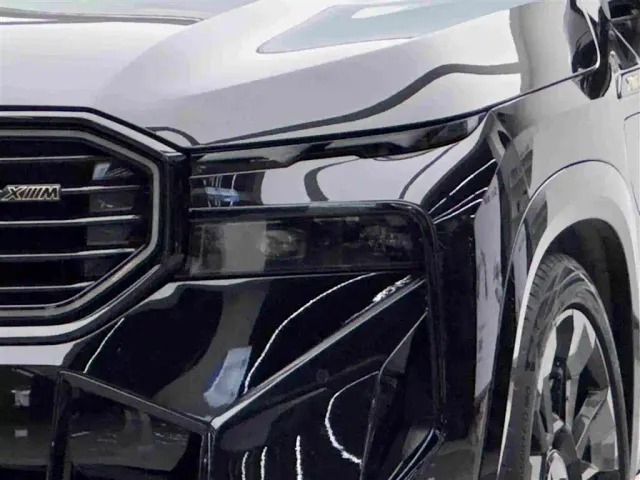BMW XM — Фото автомобиля 3