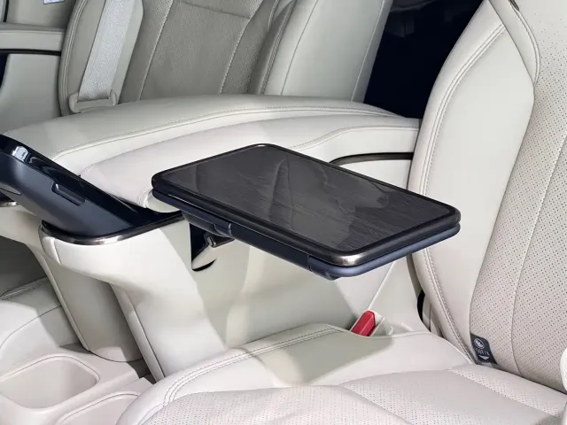 Toyota Alphard — Фото автомобиля 16