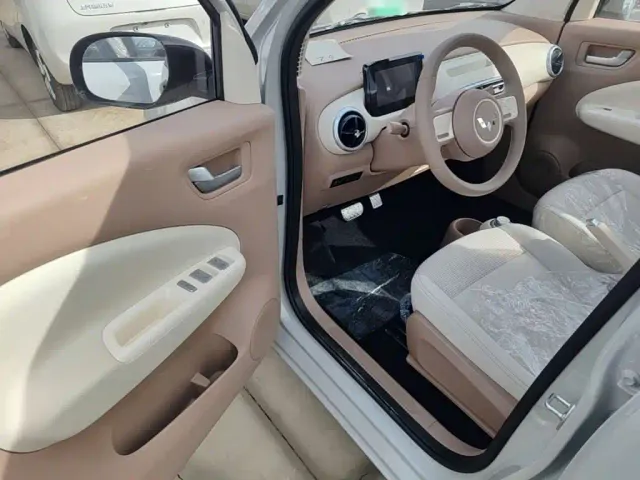 Wuling Hongguang Mini EV — Фото автомобиля 15
