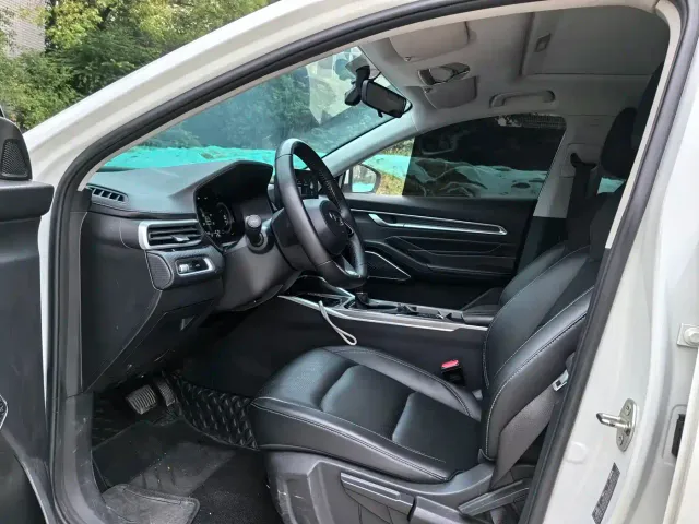 Geely Emgrand — Фото автомобиля 6