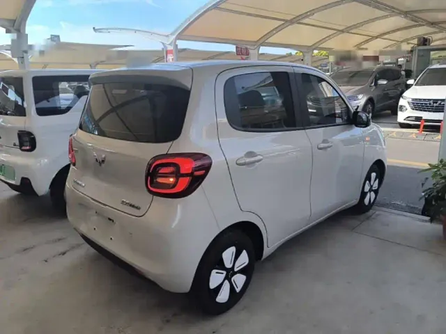 Wuling Hongguang Mini EV — Фото автомобиля 6