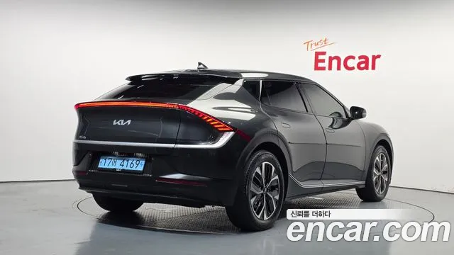 Kia EV6 — Фото автомобиля 2