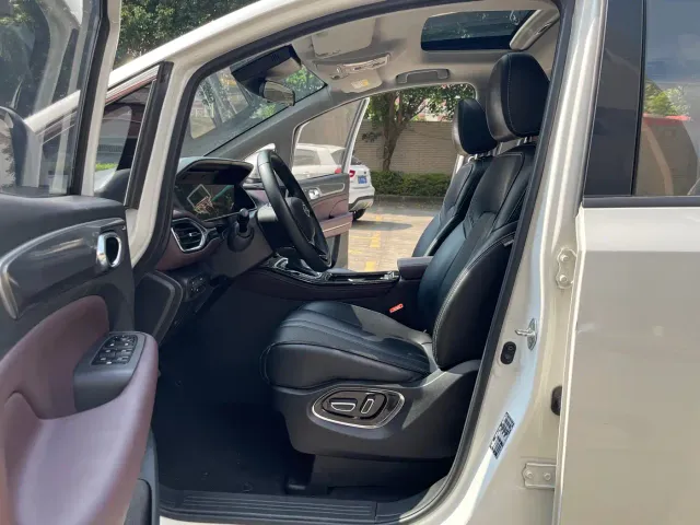 GAC Trumpchi M6 — Фото автомобиля 9