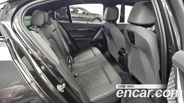 BMW 5-Series 5 серия (G60) 530i xDrive M Sport — Фото автомобиля 12