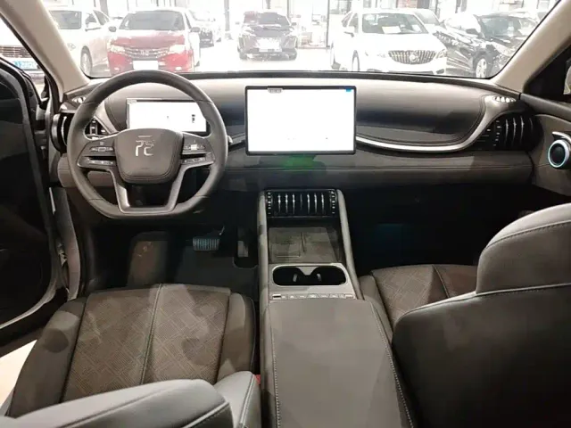 BYD Yuan PLUS — Фото автомобиля 9
