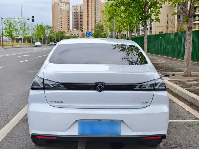 Peugeot 408 — Фото автомобиля 20