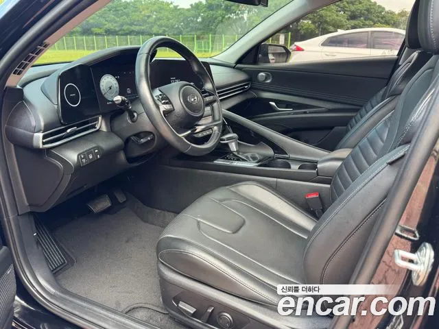 Hyundai Avante CN7 — Фото автомобиля 10
