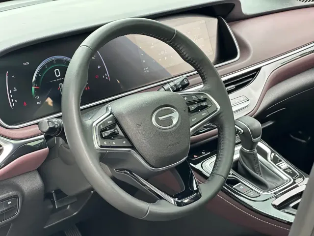 GAC Trumpchi M6 — Фото автомобиля 10
