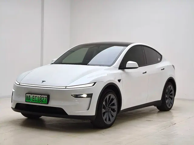 Фотография автомобиля — Tesla Model Y