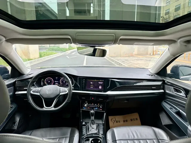 Volkswagen Passat — Фото автомобиля 11