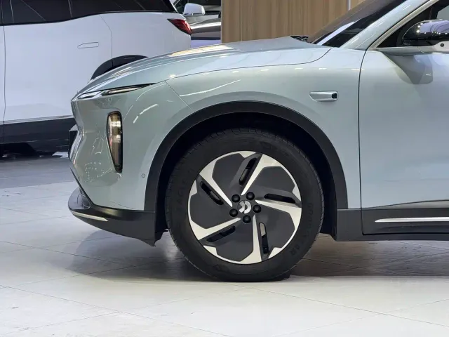 Nio EC6 — Фото автомобиля 5