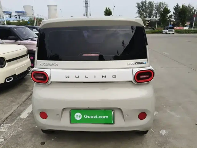 Wuling Hongguang Mini EV — Фото автомобиля 5