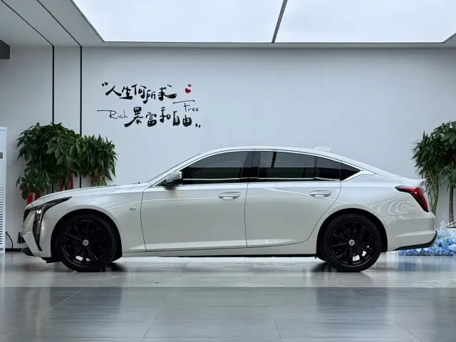 Cadillac CT5 — Фото автомобиля 18