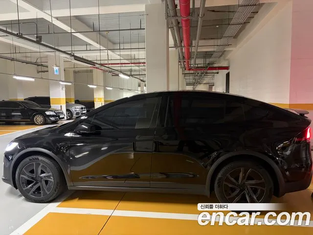 Tesla Model X — Фото автомобиля 4