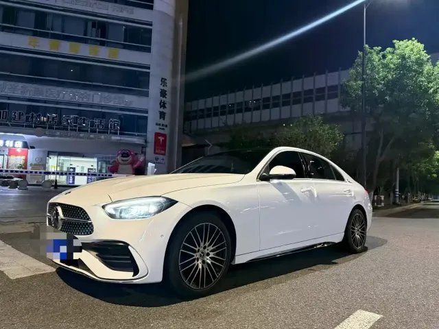Mercedes-Benz C-Class — Фото автомобиля 2