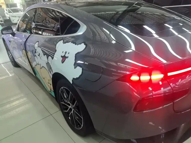 Xpeng P7 — Фото автомобиля 4